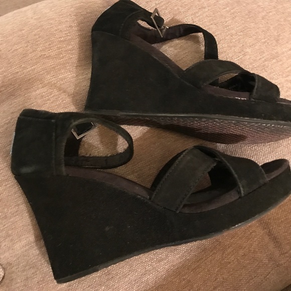 Toms Suede Strappy Wedge - Picture 5 of 8